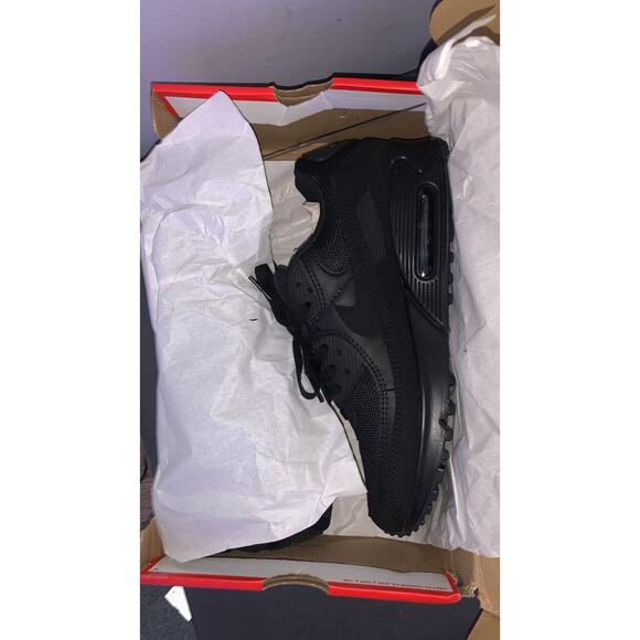 New Nike Air Max Never Worn - Picture 4 of 6